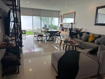 Hermosa Residencia en Solares