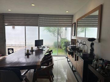 Hermosa Residencia en Solares