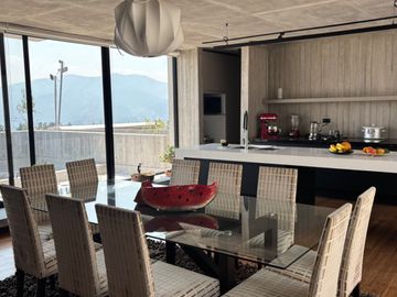 Casa por estrenar en Tumbaco sector Hilacril