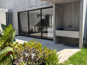 Casa por estrenar en Tumbaco sector Hilacril