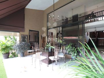 Casa Contemporánea en Jardines de Reforma