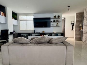 SE VENDE APARTAMENTO EN EL EDIFICIO VERONA CATAY