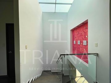 AMPLIA Y LUMINOSA PROPIEDAD EN VENTA – ¡OPORTUNIDAD ÚNICA EN TENIS CLUB! SANTO DOMINGO