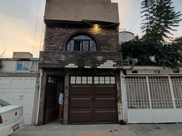 CASA EN VENTA EN ARMANDO NEYRA TOLUCA EDO. DE MEXICO