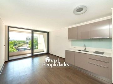 Moderno departamento Las Tranqueras con Avenida Las Condes