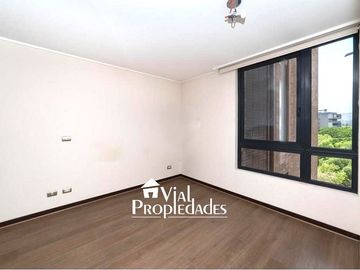 Moderno departamento Las Tranqueras con Avenida Las Condes