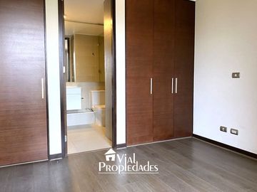 Moderno departamento Las Tranqueras con Avenida Las Condes