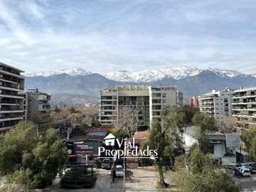 Moderno departamento Las Tranqueras con Avenida Las Condes