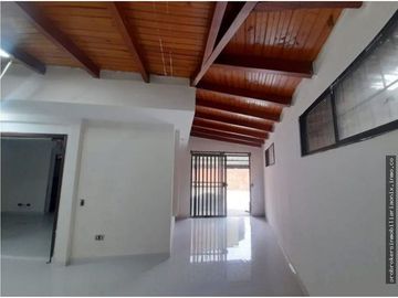 VENDO CASA EN CONDOMINIO BARRIO SEMINARIO