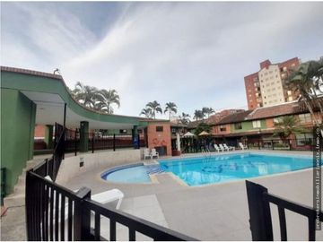 VENDO CASA EN CONDOMINIO BARRIO SEMINARIO