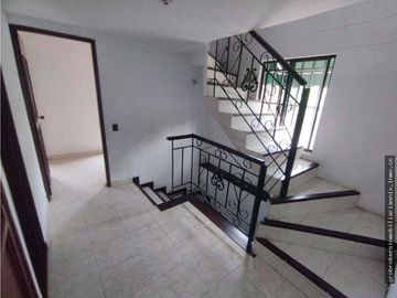 VENDO CASA EN CONDOMINIO BARRIO SEMINARIO