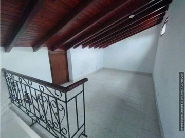 VENDO CASA EN CONDOMINIO BARRIO SEMINARIO