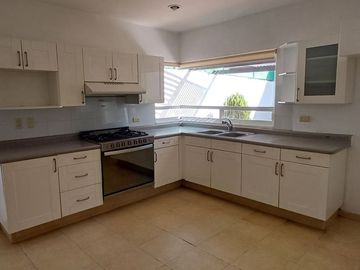 Céntrica casa en Fraccionamiento Villa Antigua