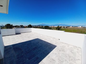 VENTA CASA 3 RECÁMARAS  CON ROOF GARDEN EN CUAUTLANCINGO PUEBLA