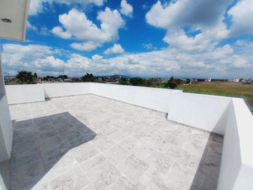 VENTA CASA 3 RECÁMARAS  CON ROOF GARDEN EN CUAUTLANCINGO PUEBLA