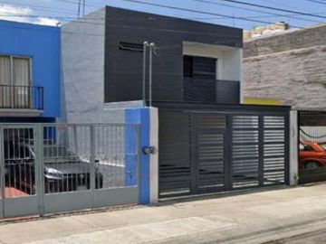 PRECIOSA CASA EN VENTA EN GUADALAJARA JALISCO