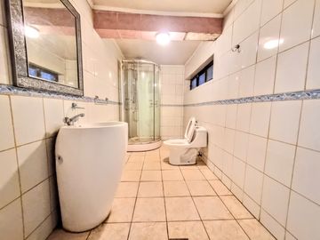 Casa Sólida, Regularizada, 2d/1b, 240m2, La Granja