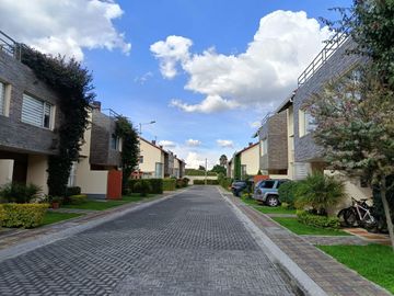 VENTA CASA CUMBAYÁ - LUMBISI - HOME REALTORS