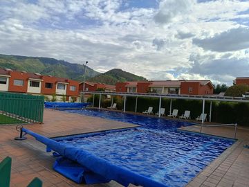 VENTA CASA CUMBAYÁ - LUMBISI - HOME REALTORS
