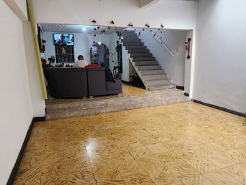 SE VENDE PROPIEDAD DE 3 RENTAS EN EL PRÍNCIPE