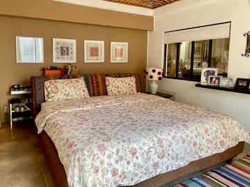 CASA EN VENTA  UN SOLO NIVEL CENTRICA Y MUY FUCIONAL