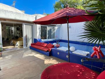 CASA EN VENTA  UN SOLO NIVEL CENTRICA Y MUY FUCIONAL