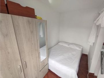 VENDO CASA PEATONAL EN TERRON COLORADO