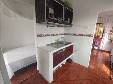 VENDO CASA PEATONAL EN TERRON COLORADO