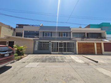 OCASION CASA EN VENTA EN URB. SAN JOAQUIN BELLAVISTA