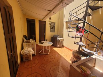 OCASION CASA EN VENTA EN URB. SAN JOAQUIN BELLAVISTA