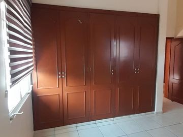 CASA EN VENTA EN  PARQUE ROYAL EN COLIMA