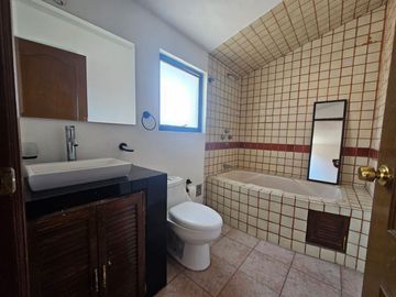 Casa en Venta en Toluca Colonia Bosques de Colón