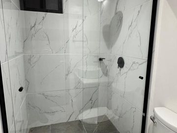 OMBU DEPTO- SIN MUEBLES EN RENTASEGUNDO PISO.
