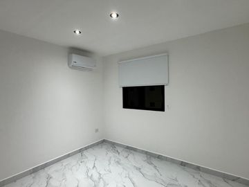 OMBU DEPTO- SIN MUEBLES EN RENTASEGUNDO PISO.