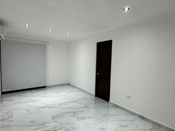 OMBU DEPTO- SIN MUEBLES EN RENTASEGUNDO PISO.