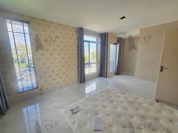 Twin house, Inizio 3 Pinklao - Ring Road, empty house, located opposite the swimming pool, wide road, near food and shopping sources.