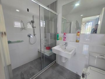 Twin house, Inizio 3 Pinklao - Ring Road, empty house, located opposite the swimming pool, wide road, near food and shopping sources.