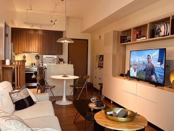 Good Deal: Interiored Design 1BR Unit in Shang Salcedo Place, Makati