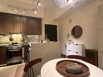 Good Deal: Interiored Design 1BR Unit in Shang Salcedo Place, Makati