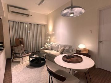 Good Deal: Interiored Design 1BR Unit in Shang Salcedo Place, Makati