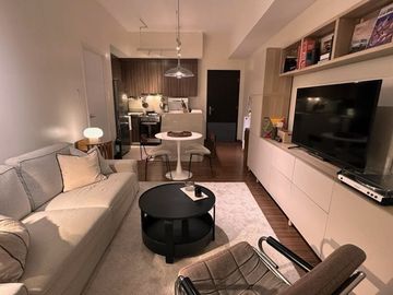 Good Deal: Interiored Design 1BR Unit in Shang Salcedo Place, Makati