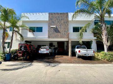 casa en venta en villa verona