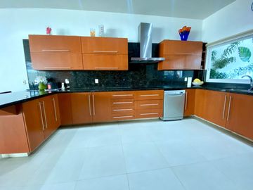 casa en venta en villa verona
