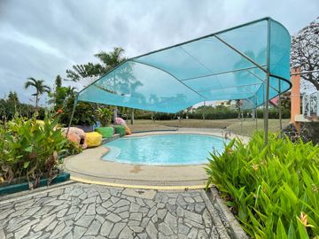 HOUSE AND LOT WITH SWIMMING POOL IN IMUS CAVITE