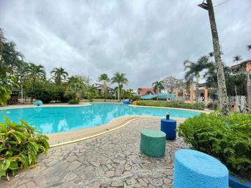 HOUSE AND LOT WITH SWIMMING POOL IN IMUS CAVITE