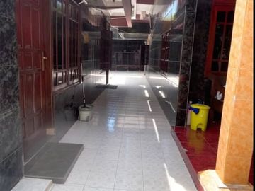 Dijual Rumah Hook Hitung Tanah Siap Huni Lokasi Strategis di Dukuh Kupang Surabaya