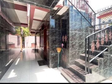 Dijual Rumah Hook Hitung Tanah Siap Huni Lokasi Strategis di Dukuh Kupang Surabaya
