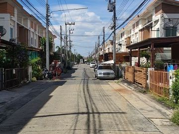 88874 - ขายทาวเฮ้าส์ 21.1 ตร.วา หมู่บ้าน The Fisrt Home ลำลูกกาคลอง 2 จ.ปทุมธานี