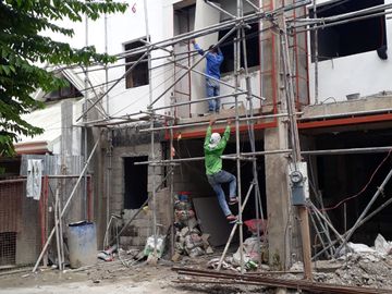 4 Bedroom Townhouse for Sale in Banawa Cebu City