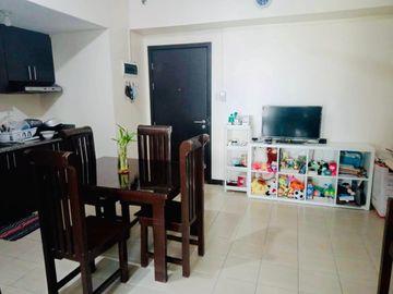 For Sale: 2 Bedroom Condo Unit in San Lorenzo Place, Makati